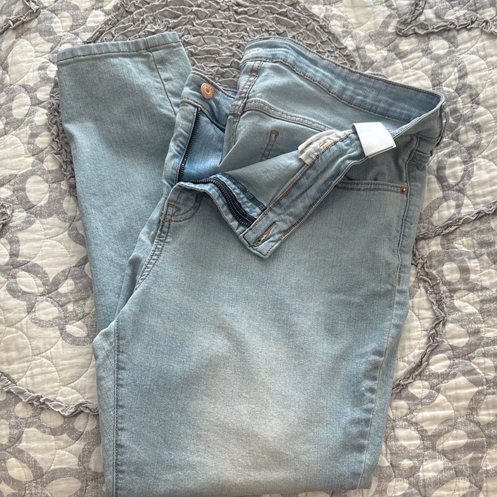 Old Navy Light Blue Skinny Jeans